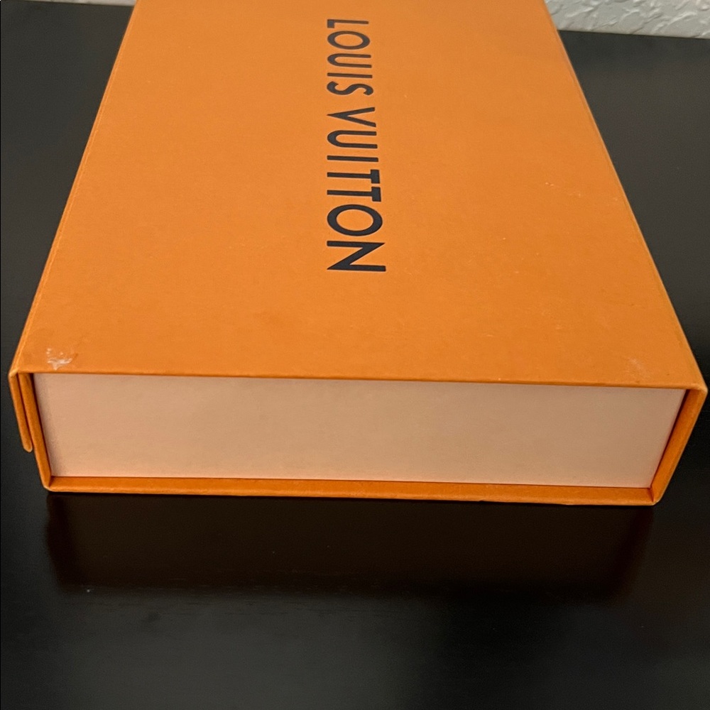LOUIS VUITTON BOXES -LG & SM EUC - Picture 7 of 13